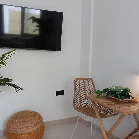 Boho With Patio In Centre And Close To *